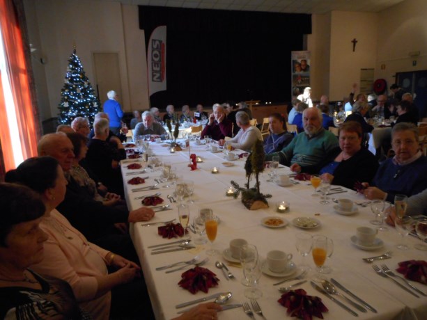 Neos Kuringen viert kerstfeest