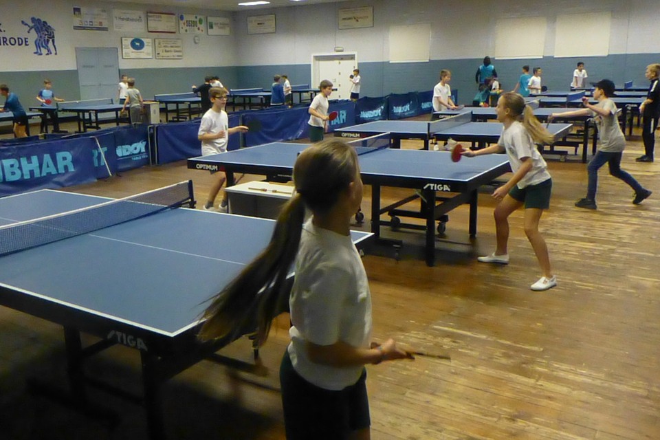 Tafeltennisclub Herckenrode Kuringen gastheer voor SVS